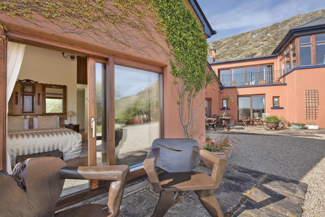 Dolphin Beach House Clifden Exterior photo
