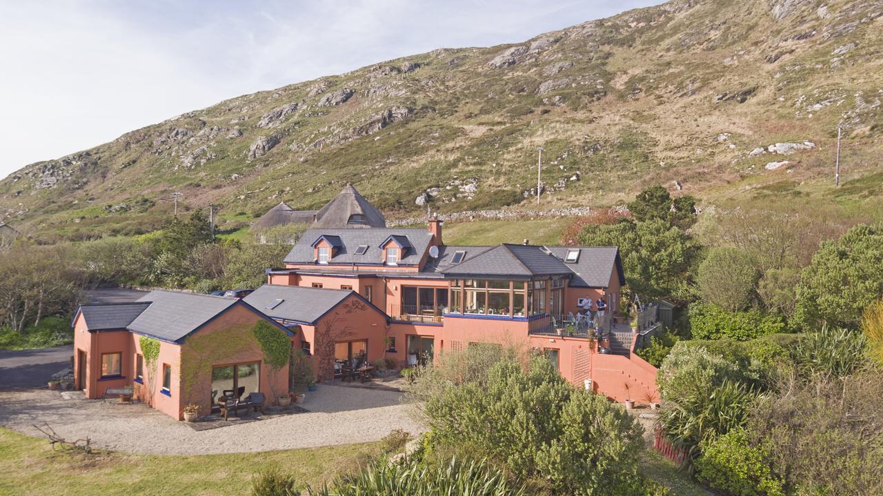 Dolphin Beach House Clifden Exterior photo