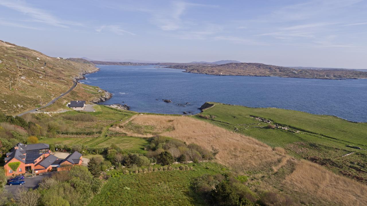 Dolphin Beach House Clifden Exterior photo