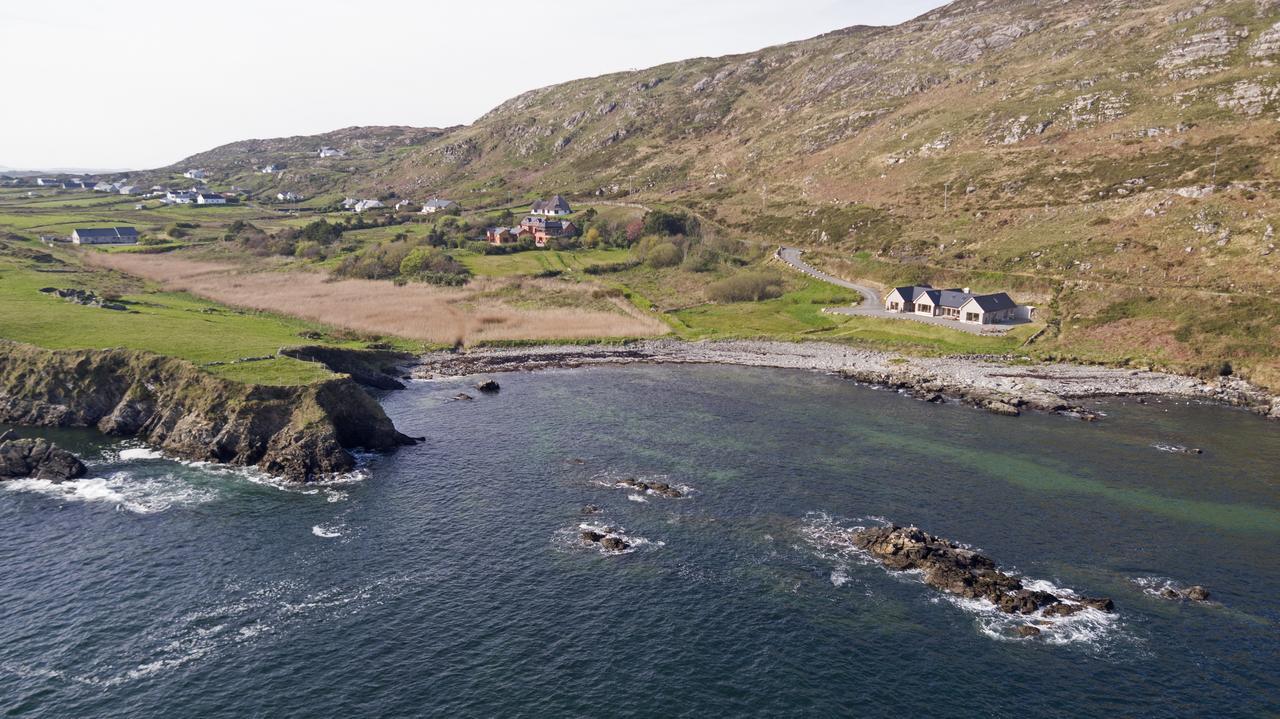 Dolphin Beach House Clifden Exterior photo
